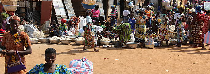 DAPAONG, L’ESCOLA DEL&nbsp;VESPRE