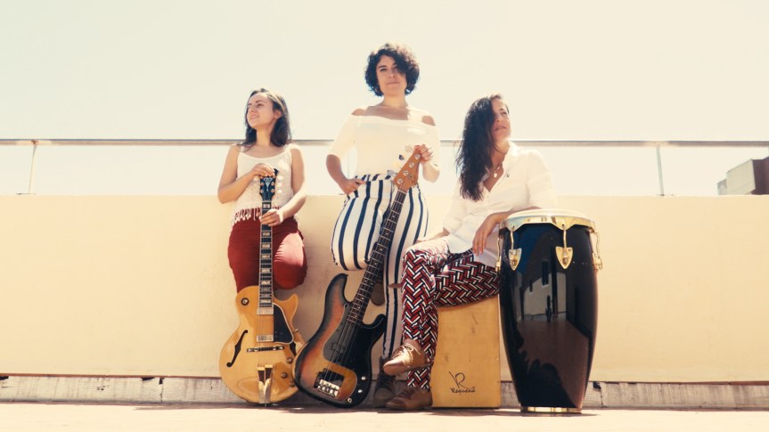 SONAGUST: SÍSPITS TRIO