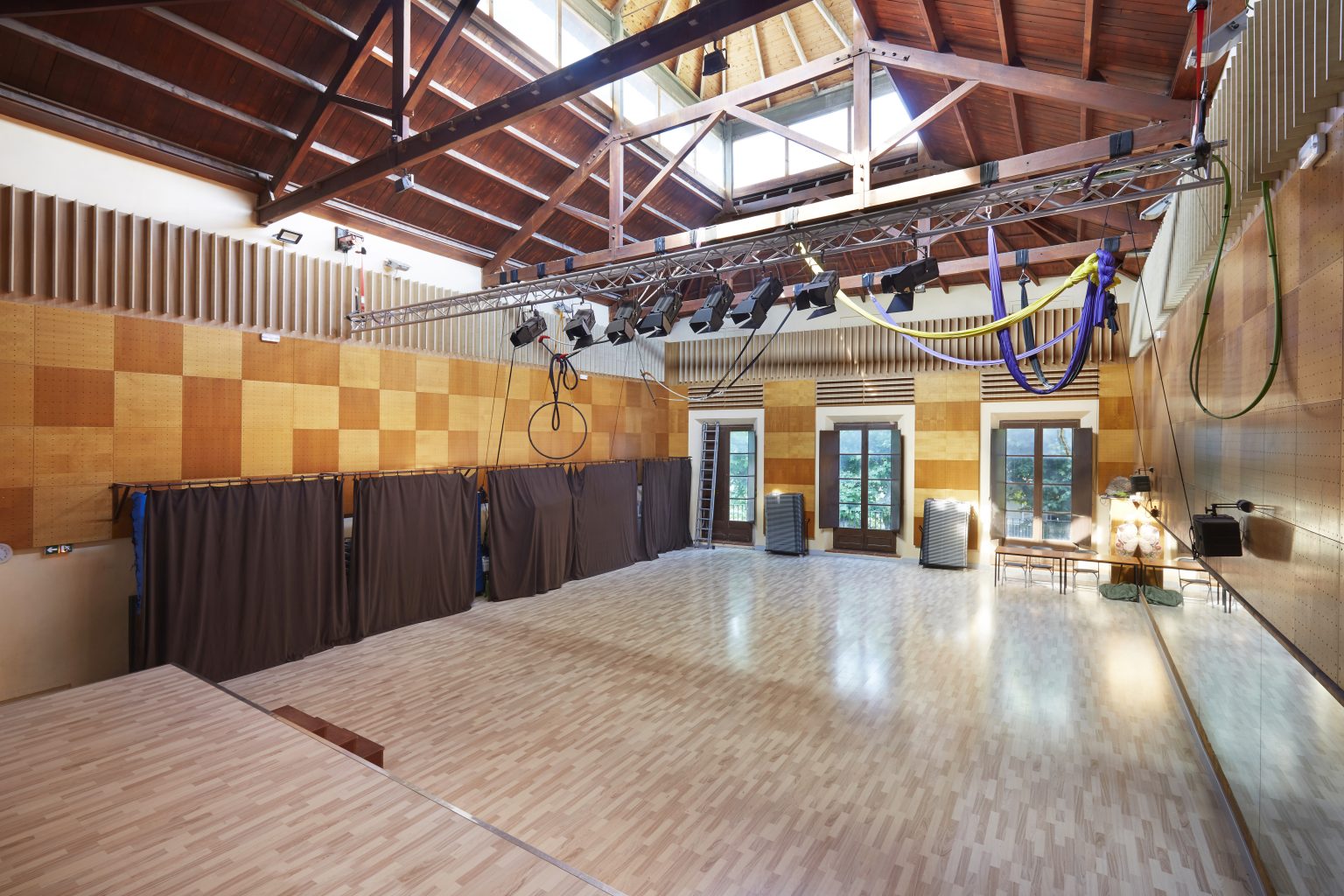 Sala Corrioles El Centre Moral Arenys de Munt Lloguer Sales Sala Assaig